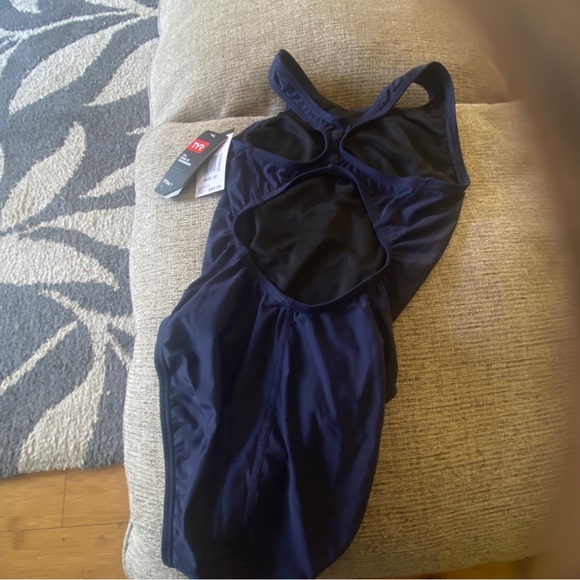 TYR Women's Durafast Elite Solid Maxfit Swimsuit - Picture 9 of 16